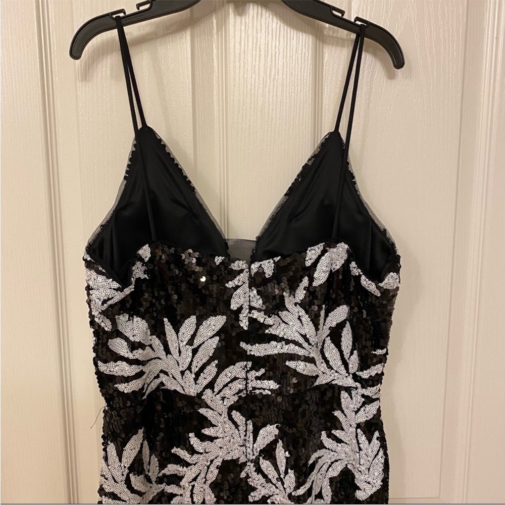 Betsy & Adam Floral Sequin Gown in Black/White 6 - Picture 7 of 10
